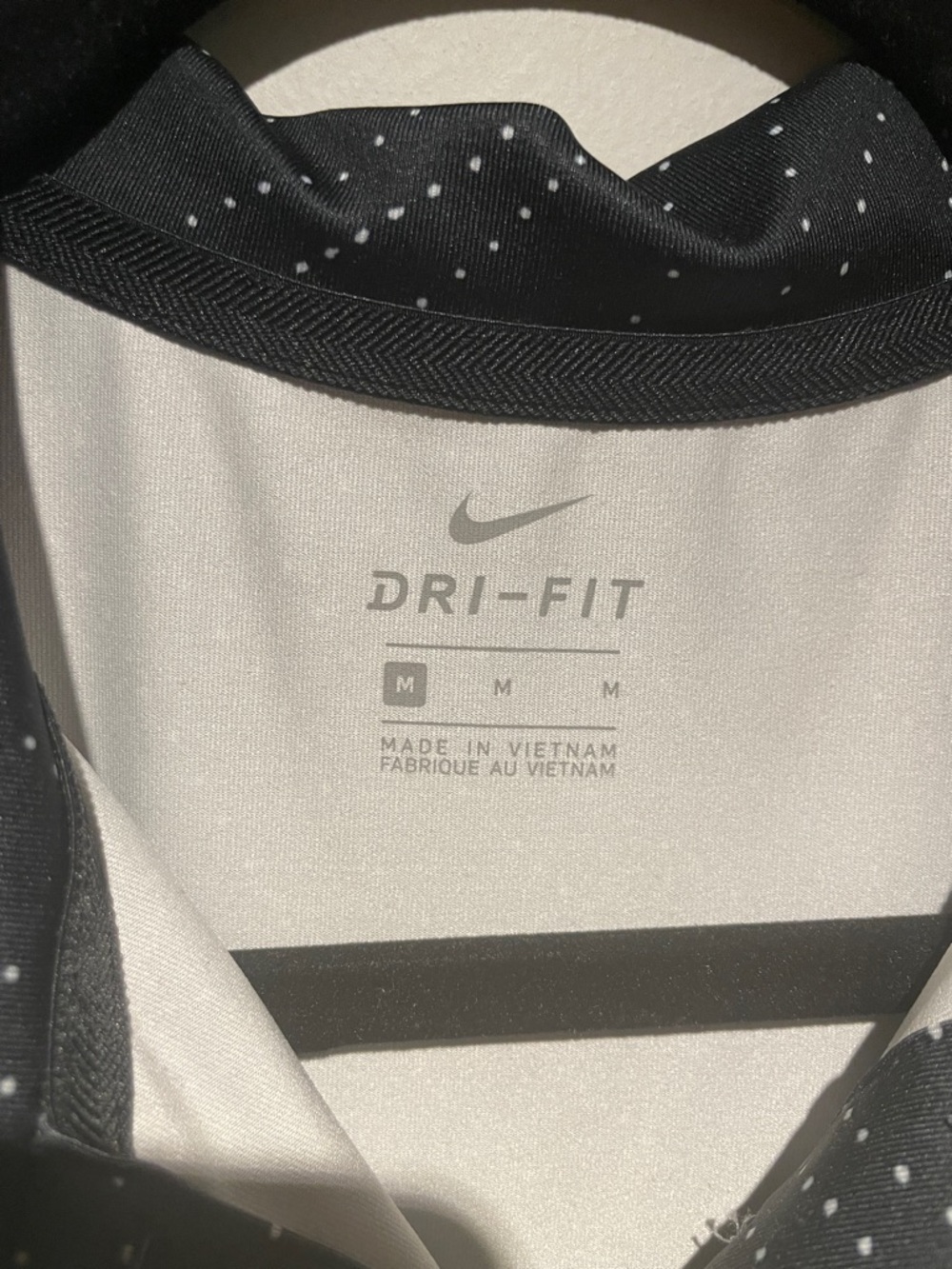 Nike Women’s DRI-FIT Black and White Golf Shirt - Picture 2 of 10